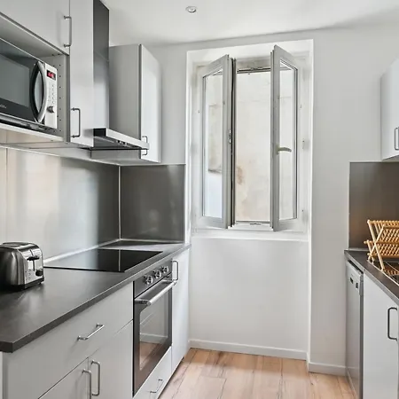 Chic Paris - Asnieres-sur-Seine